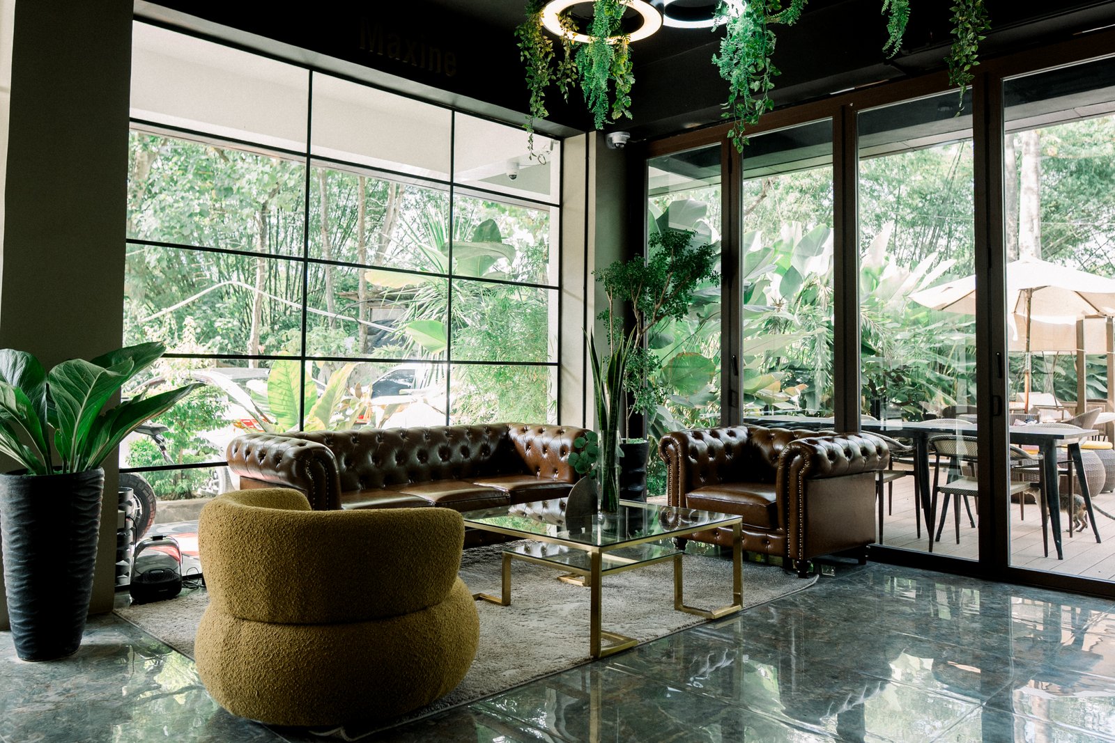 Hotel Lobby